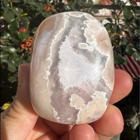 Quartzy Flower Agate Palm - Picture 3 of 7